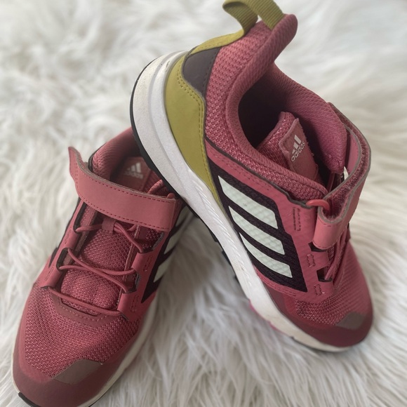 Adidas Girls Hiking Shoes - Picture 2 of 7